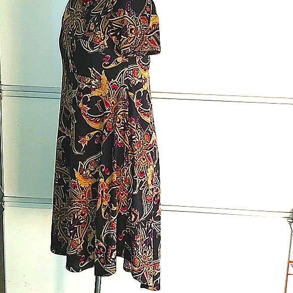 LulaRoe dress, XXS, can fit a small, black multi Colorful - Picture 3 of 4